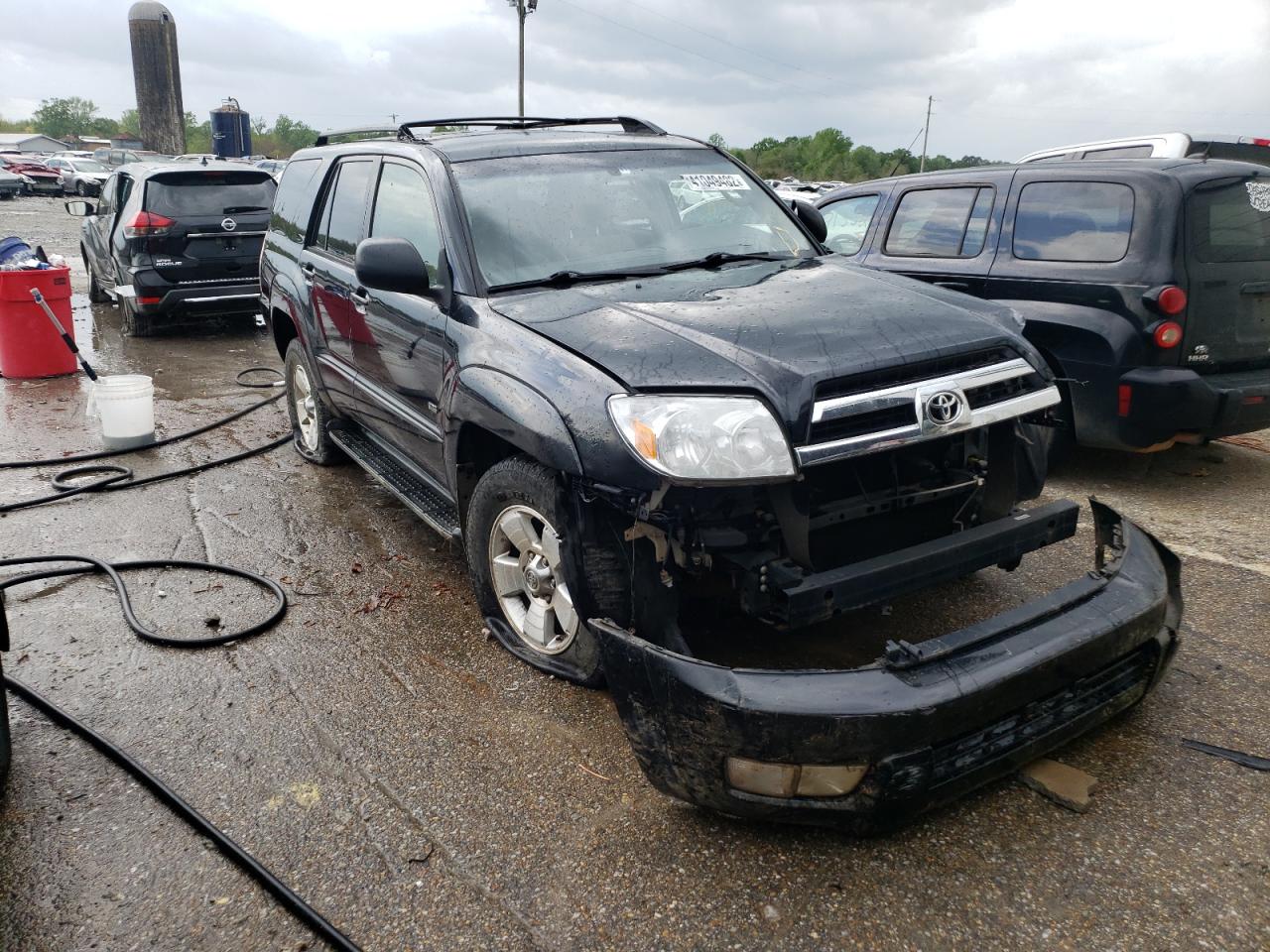 TOYOTA 4RUNNER SR 2005 with VIN JTEZU14R358033945 - Photo from auction