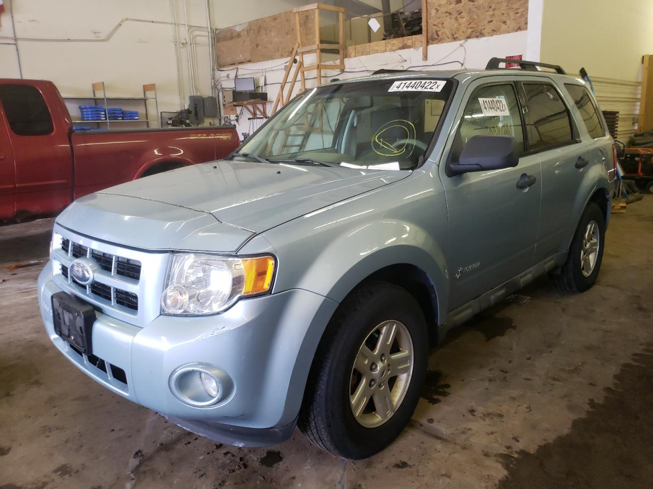 Photo 2 from auction – 2009 FORD ESCAPE HYB with VIN 1FMCU49339KB26128