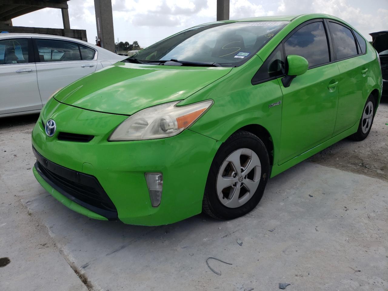 Photo 2 from auction – 2013 TOYOTA PRIUS with VIN JTDKN3DU5D5564101
