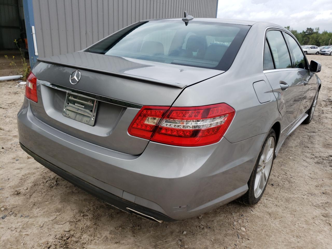 Photo 4 from auction – 2012 MERCEDES-BENZ E 350 4MAT with VIN WDDHF8JB7CA544841