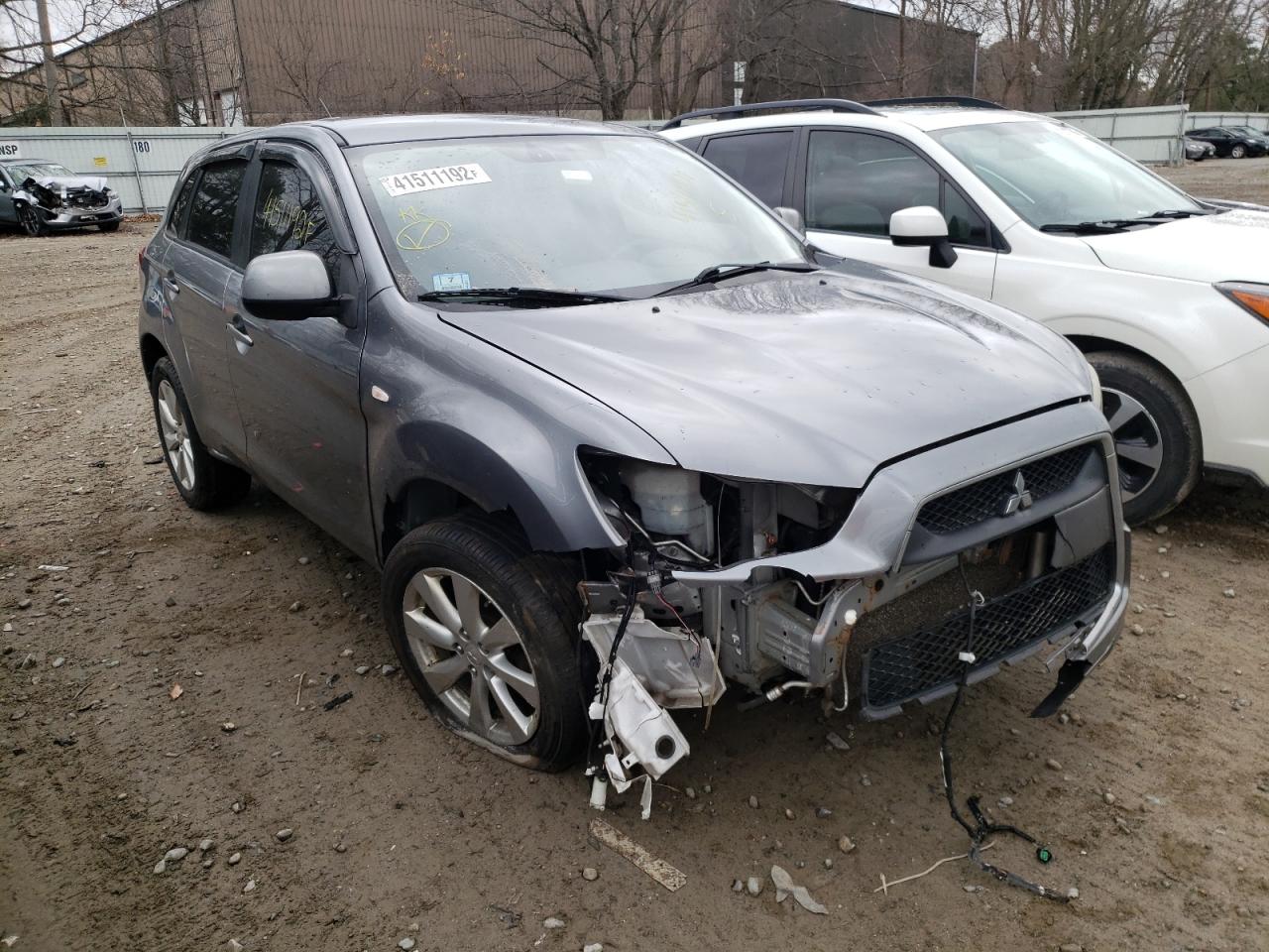 MITSUBISHI OUTLANDER 2012 with VIN JA4AR4AU5CZ010617 - Photo from auction