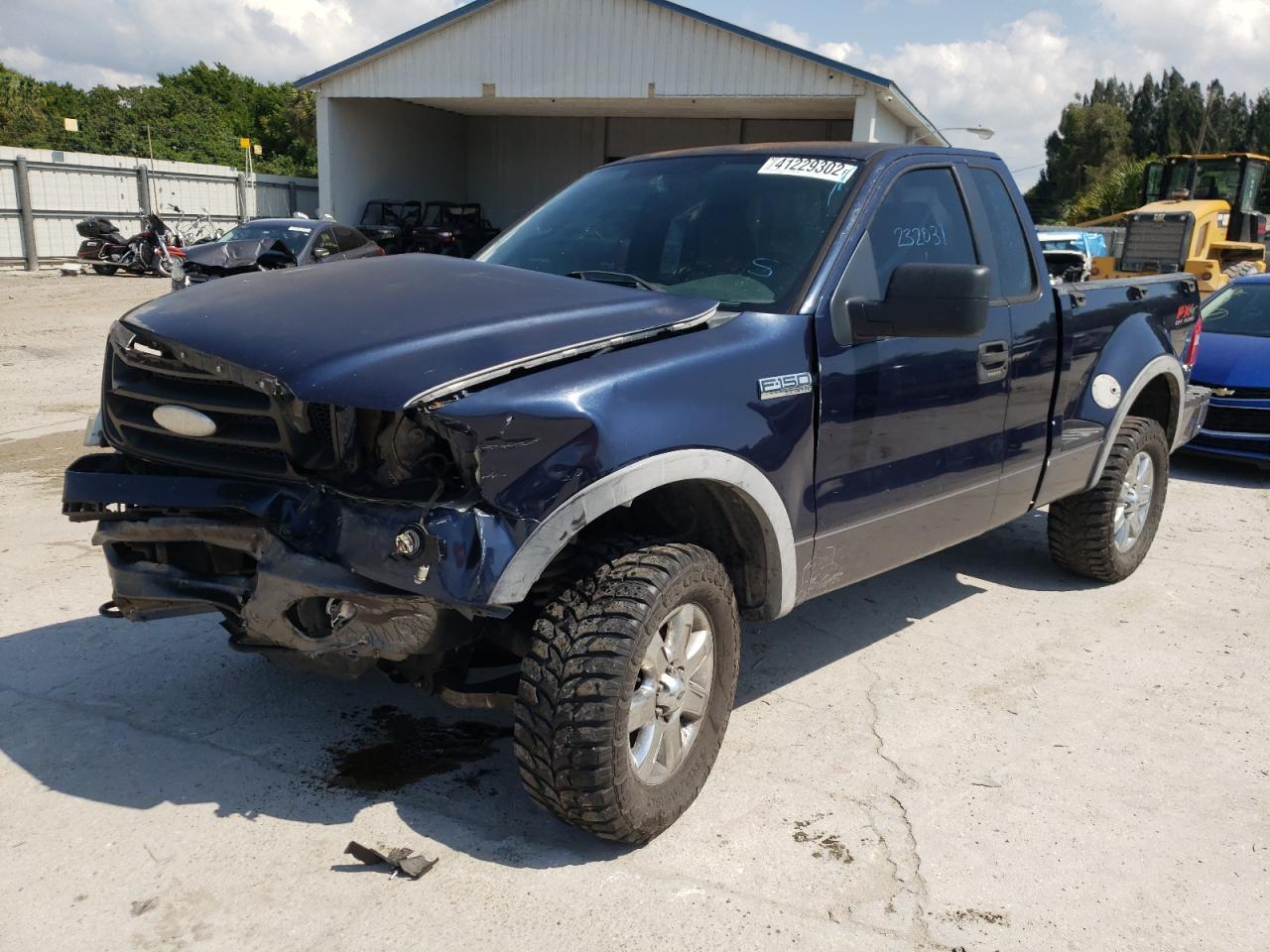 Photo 2 from auction – 2006 FORD F150 with VIN 1FTRF04536KA82766