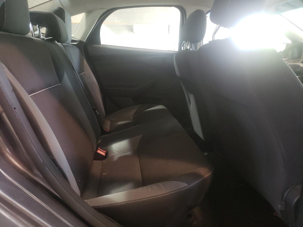 Photo 6 from auction – 2013 FORD FOCUS S with VIN 1FADP3E28DL242389