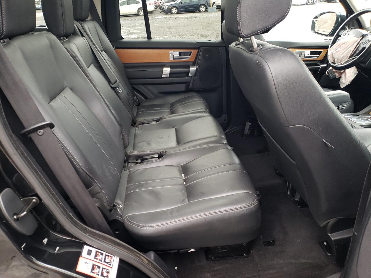 Photo 6 from auction – 2015 LAND ROVER LR4 HSE with VIN SALAG2V68FA746202
