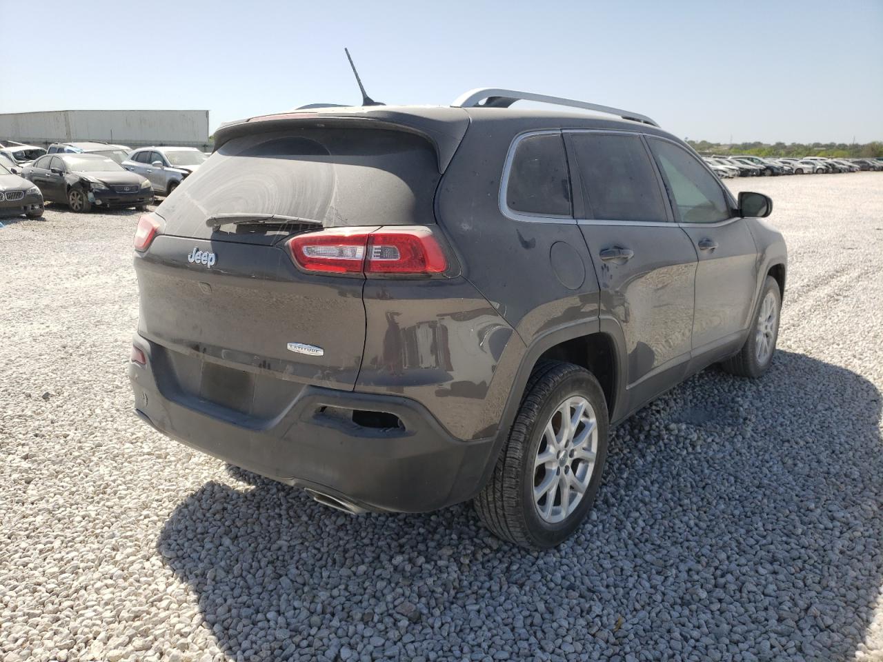 Photo 4 from auction – 2015 JEEP CHEROKEE with VIN 1C4PJLCS0FW677212