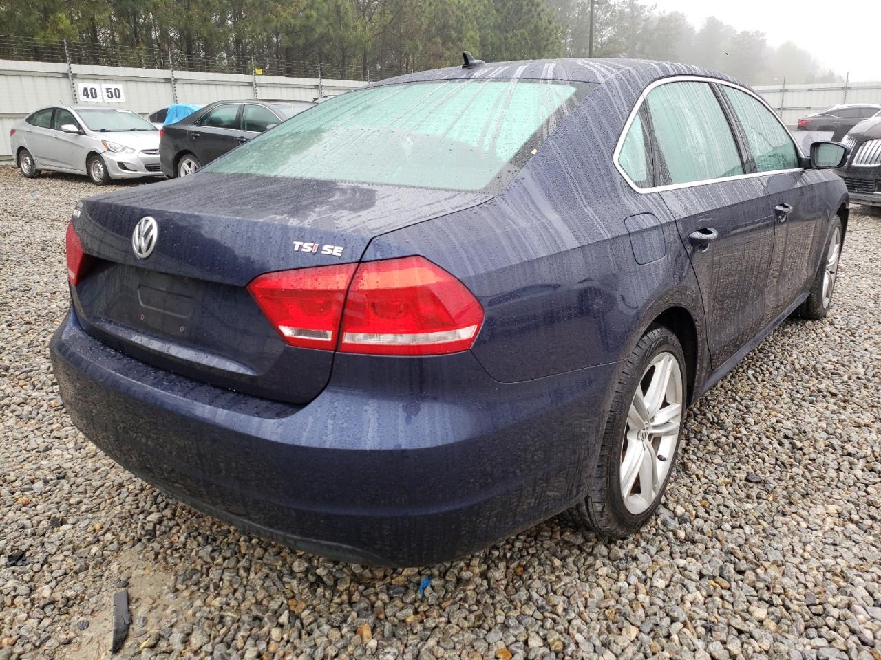 Photo 4 from auction – 2014 VOLKSWAGEN PASSAT SE with VIN 1VWBT7A36EC089741