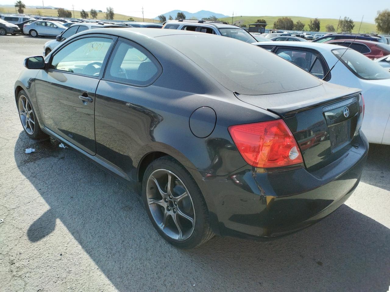 Photo 3 from auction – 2005 SCION TC with VIN JTKDE177450009196