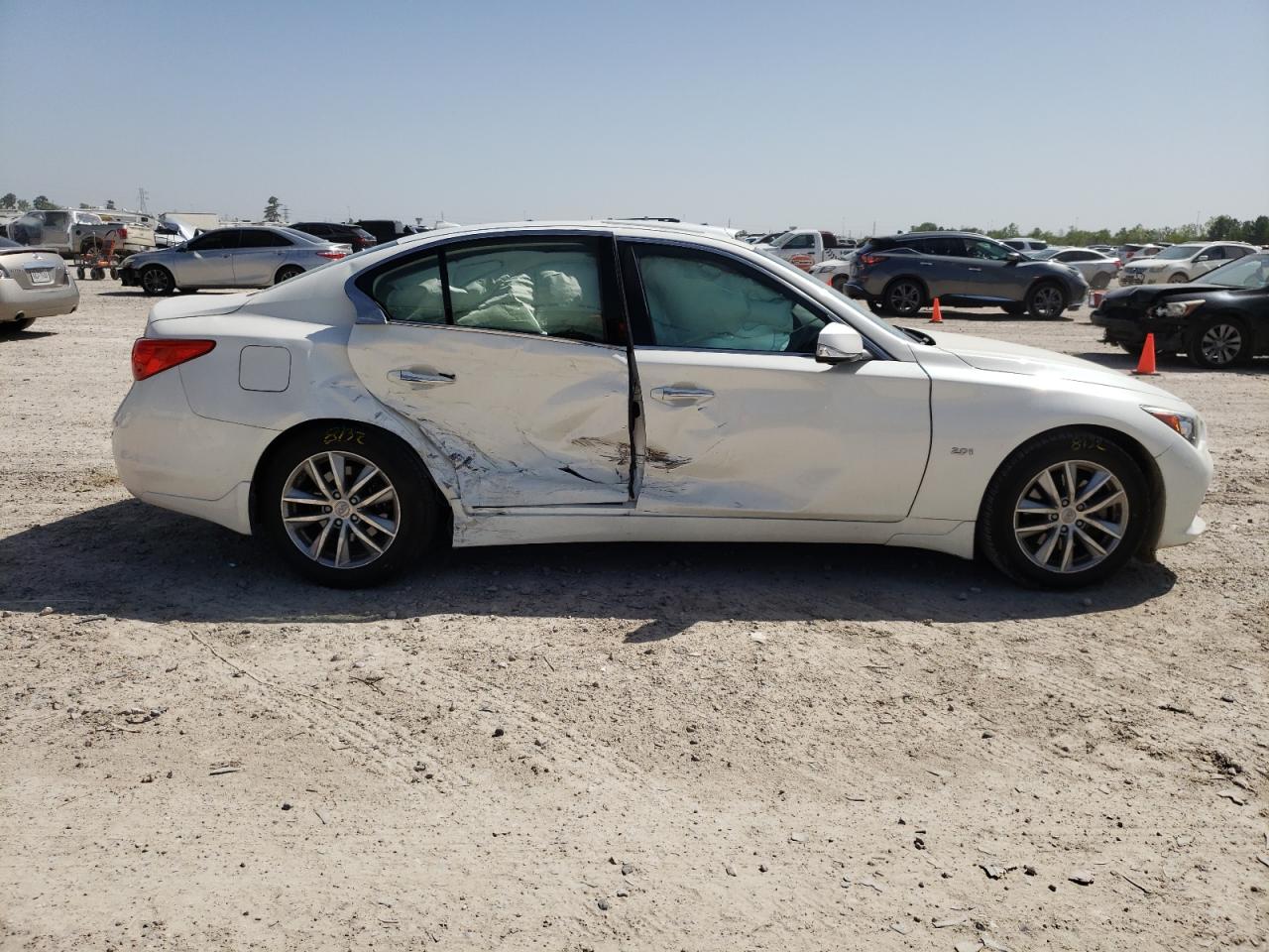 Photo 9 from auction – 2016 INFINITI Q50 BASE with VIN JN1CV7AR9GM252324