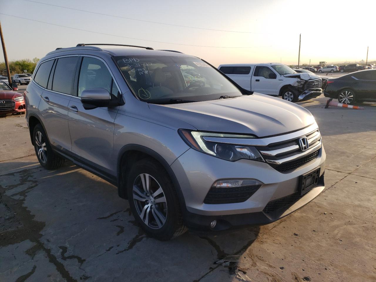 HONDA PILOT EX 2016 with VIN 5FNYF5H32GB033042 - Photo from auction