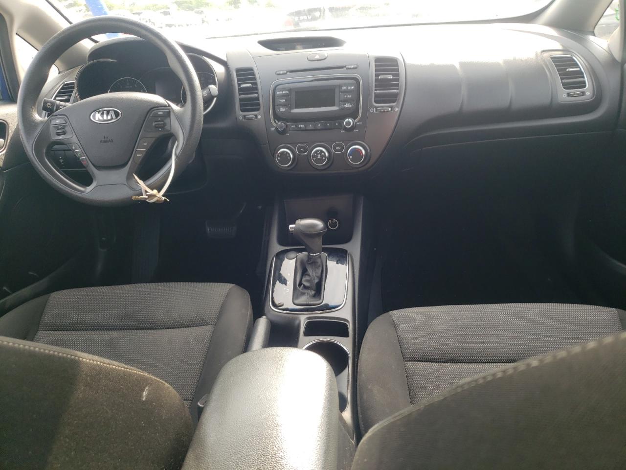 Photo 9 from auction – 2017 KIA FORTE LX with VIN 3KPFK4A72HE161119