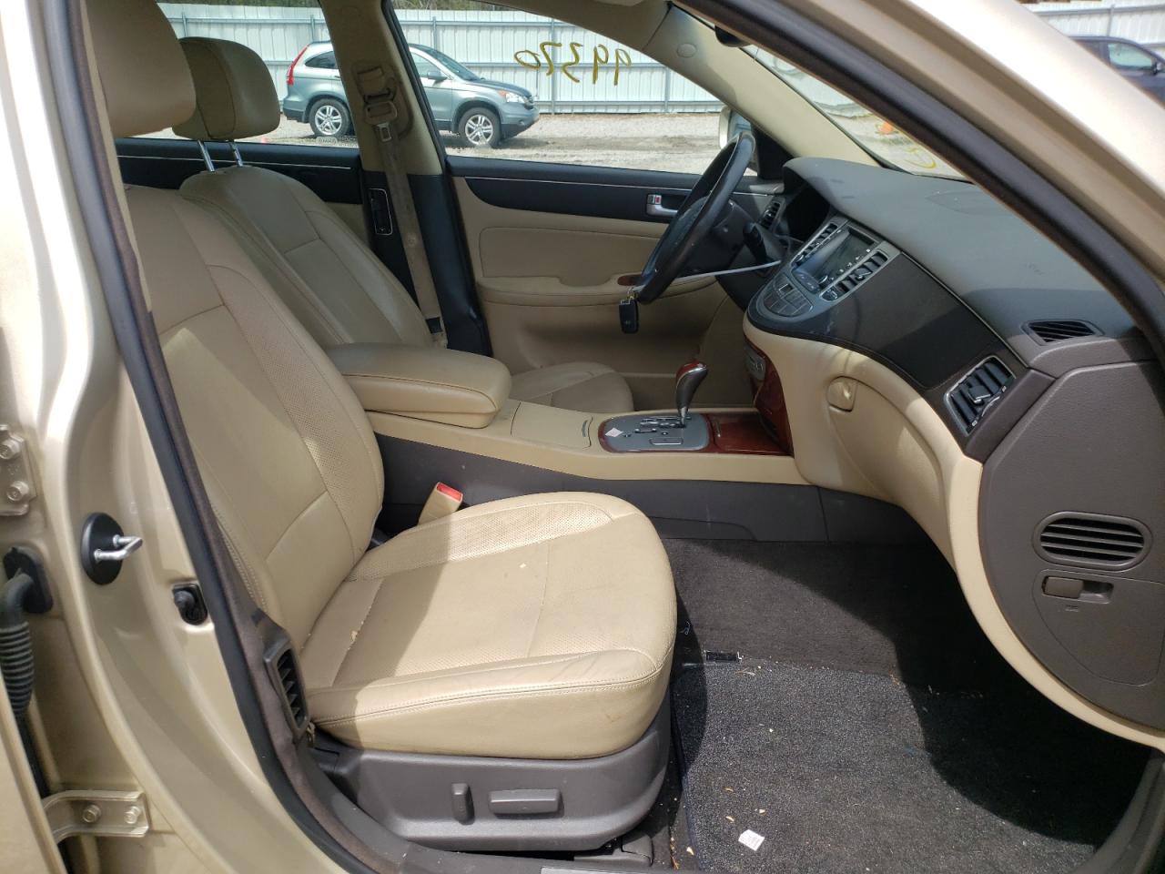 Photo 5 from auction – 2012 HYUNDAI GENESIS 3. with VIN KMHGC4DD6CU196285