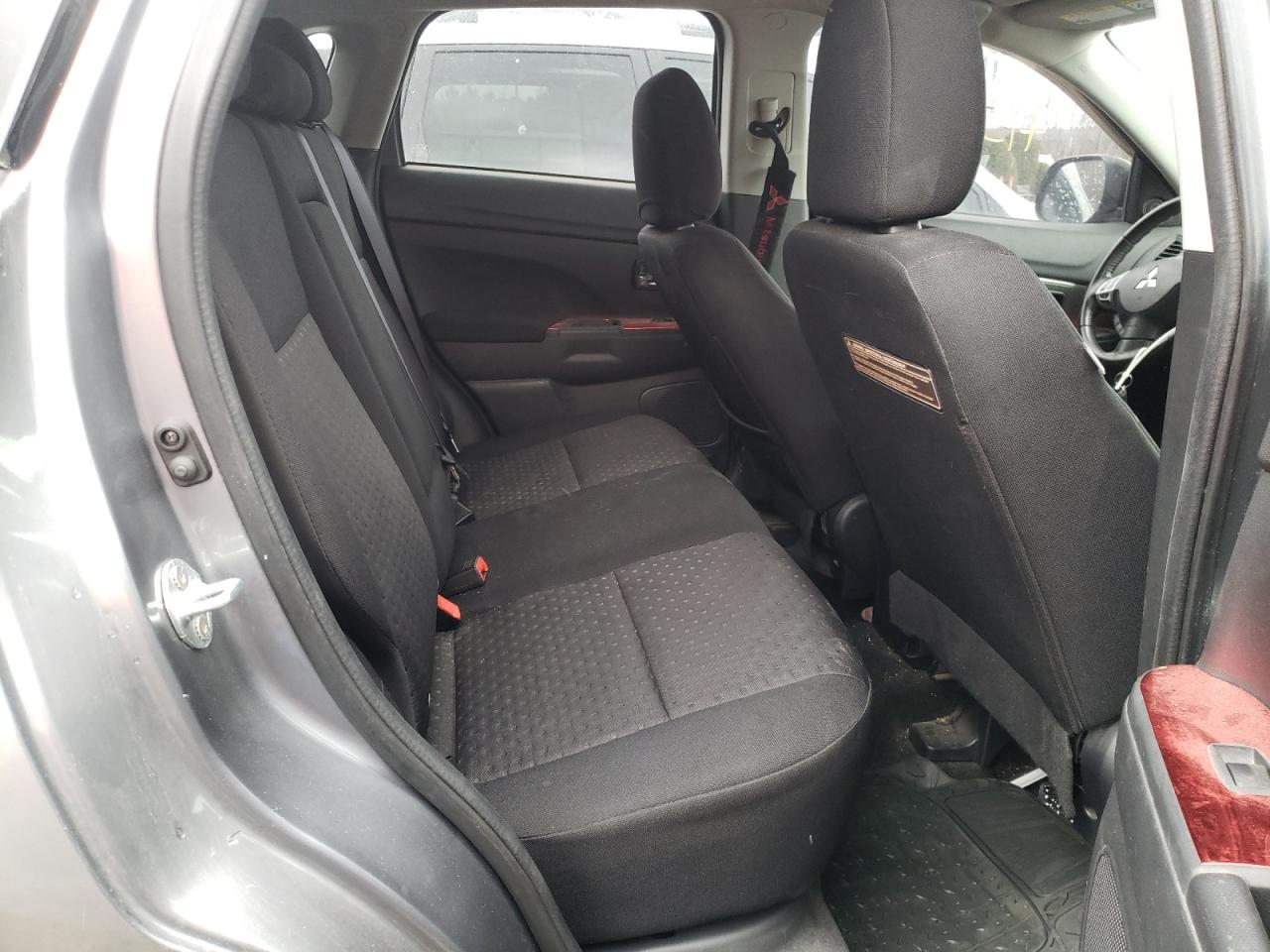 Photo 6 from auction – 2012 MITSUBISHI OUTLANDER with VIN JA4AR4AU5CZ010617