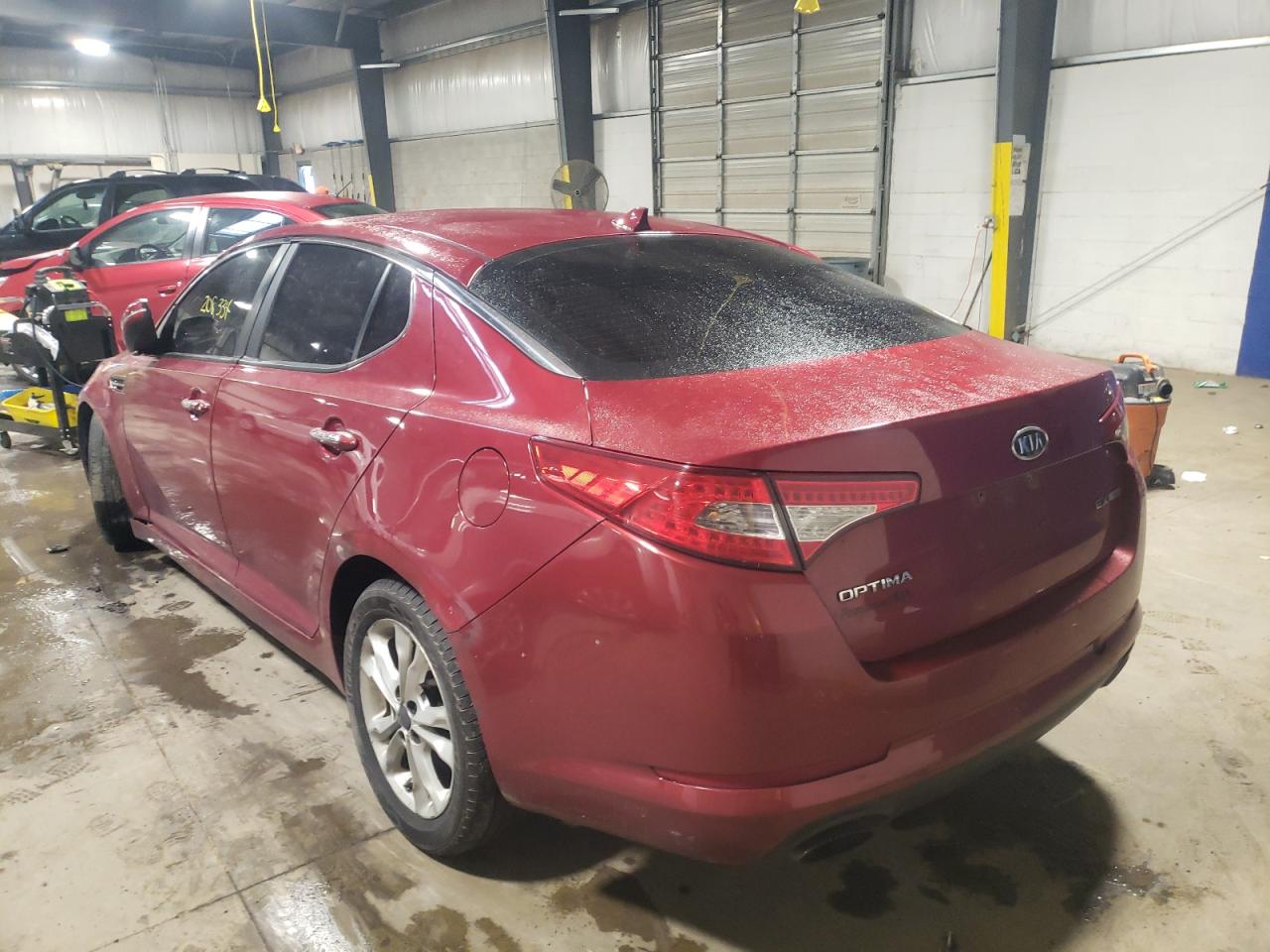 Photo 3 from auction – 2012 KIA OPTIMA EX with VIN 5XXGN4A65CG009676
