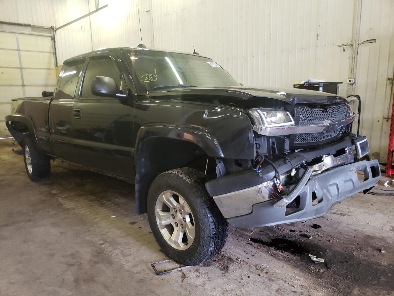 CHEVROLET SILVERADO 2005 z numerem VIN 2GCEK19BX51326796 - Zdjęcie z aukcji