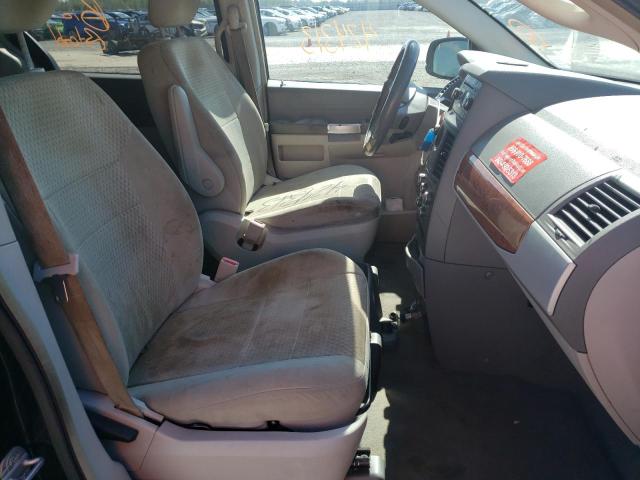 Photo 5 from auction – 2008 CHRYSLER TOWN & COU with VIN 2A8HR54PX8R736628