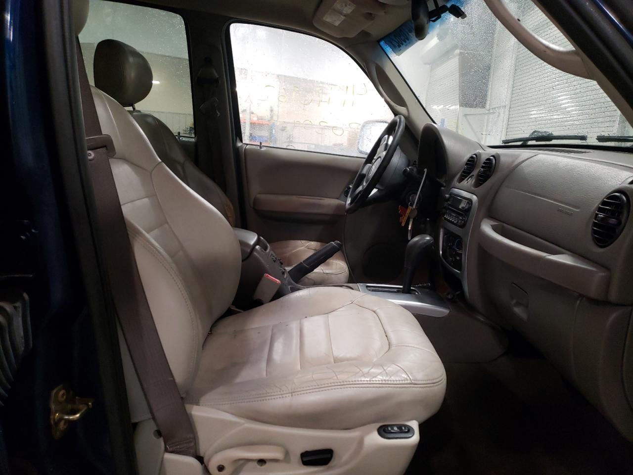Photo 5 from auction – 2004 JEEP LIBERTY LI with VIN 1J4GL58K94W103424