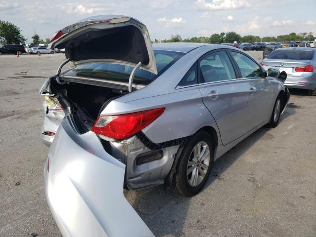 Photo 4 from auction – 2012 HYUNDAI SONATA with VIN 5NPEB4AC6CH494095