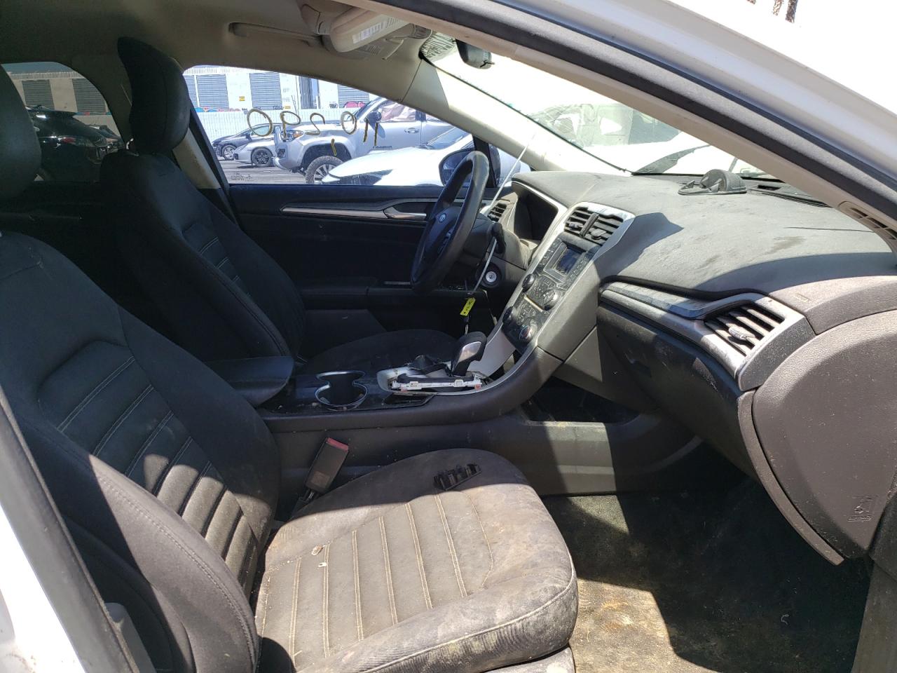 Photo 5 from auction – 2014 FORD FUSION SE with VIN 3FA6P0H76ER300694