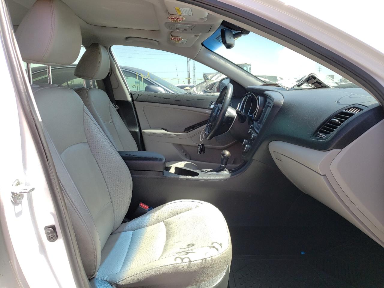 صورة رقم 5 من المزاد - 2015 KIA OPTIMA EX مع VIN 5XXGN4A77FG419960