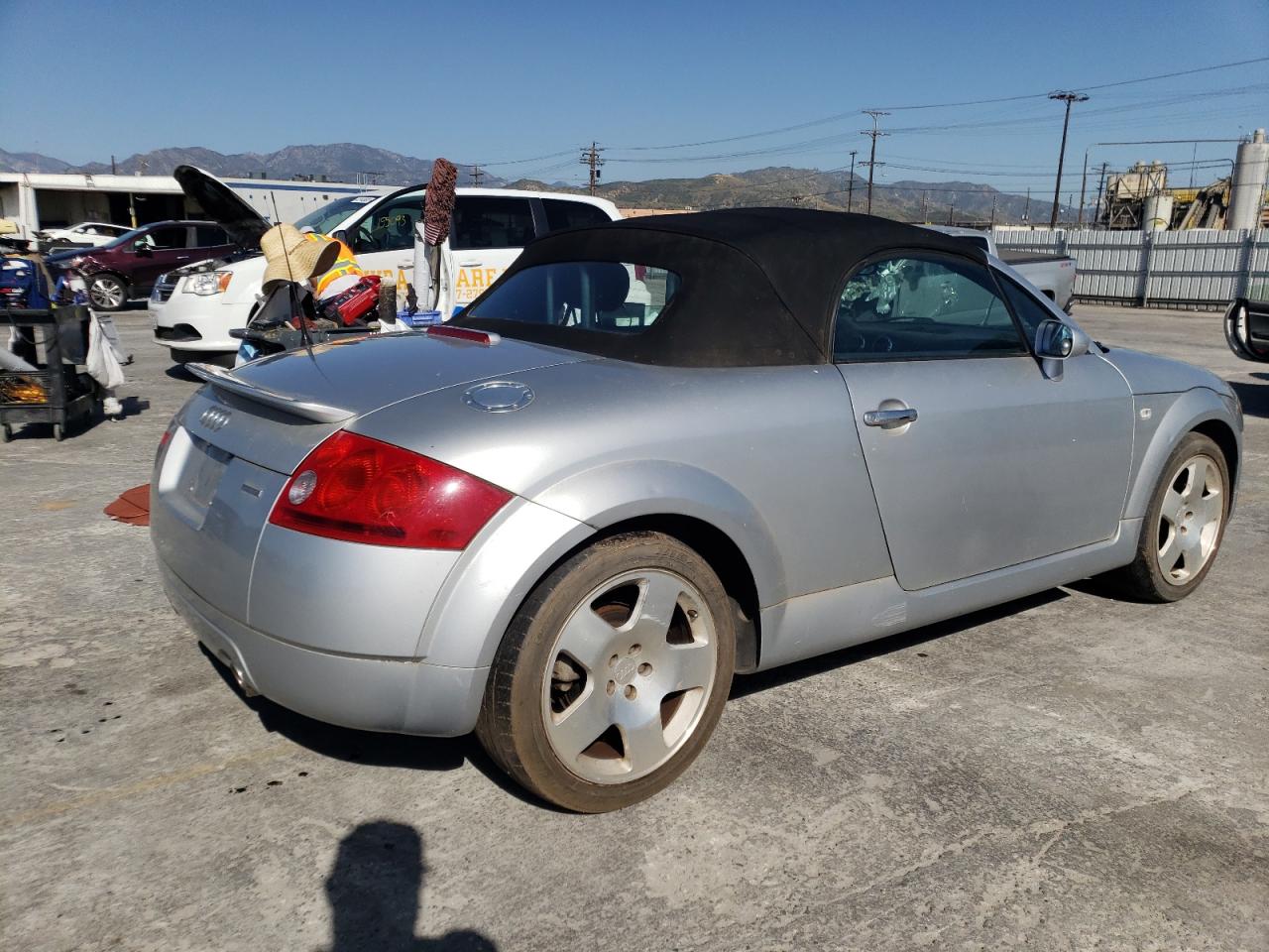 Photo 4 from auction – 2001 AUDI TT QUATTRO with VIN TRUUT28N411013209