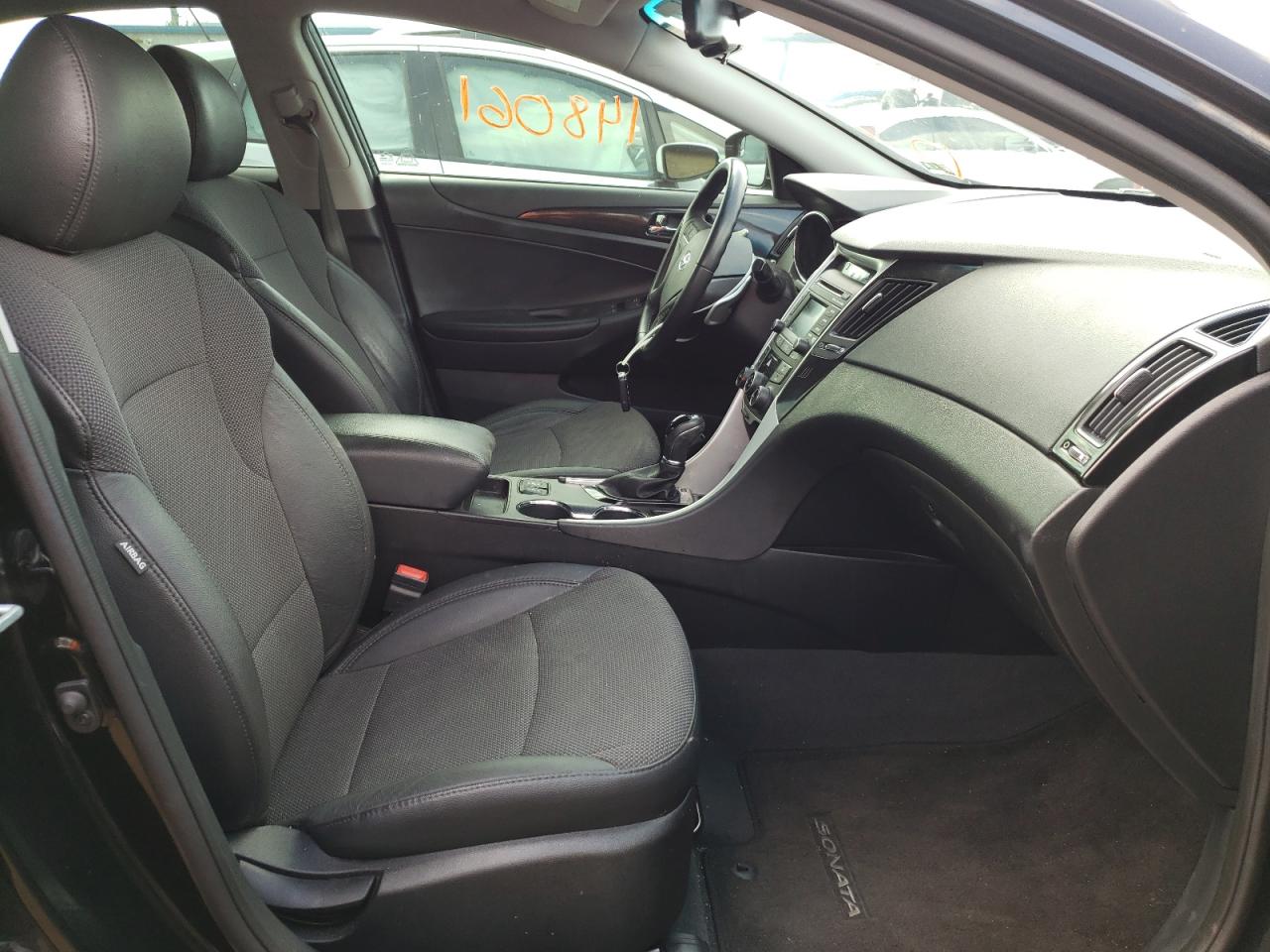 Photo 5 from auction – 2014 HYUNDAI SONATA SE with VIN 5NPEC4AC2EH945541