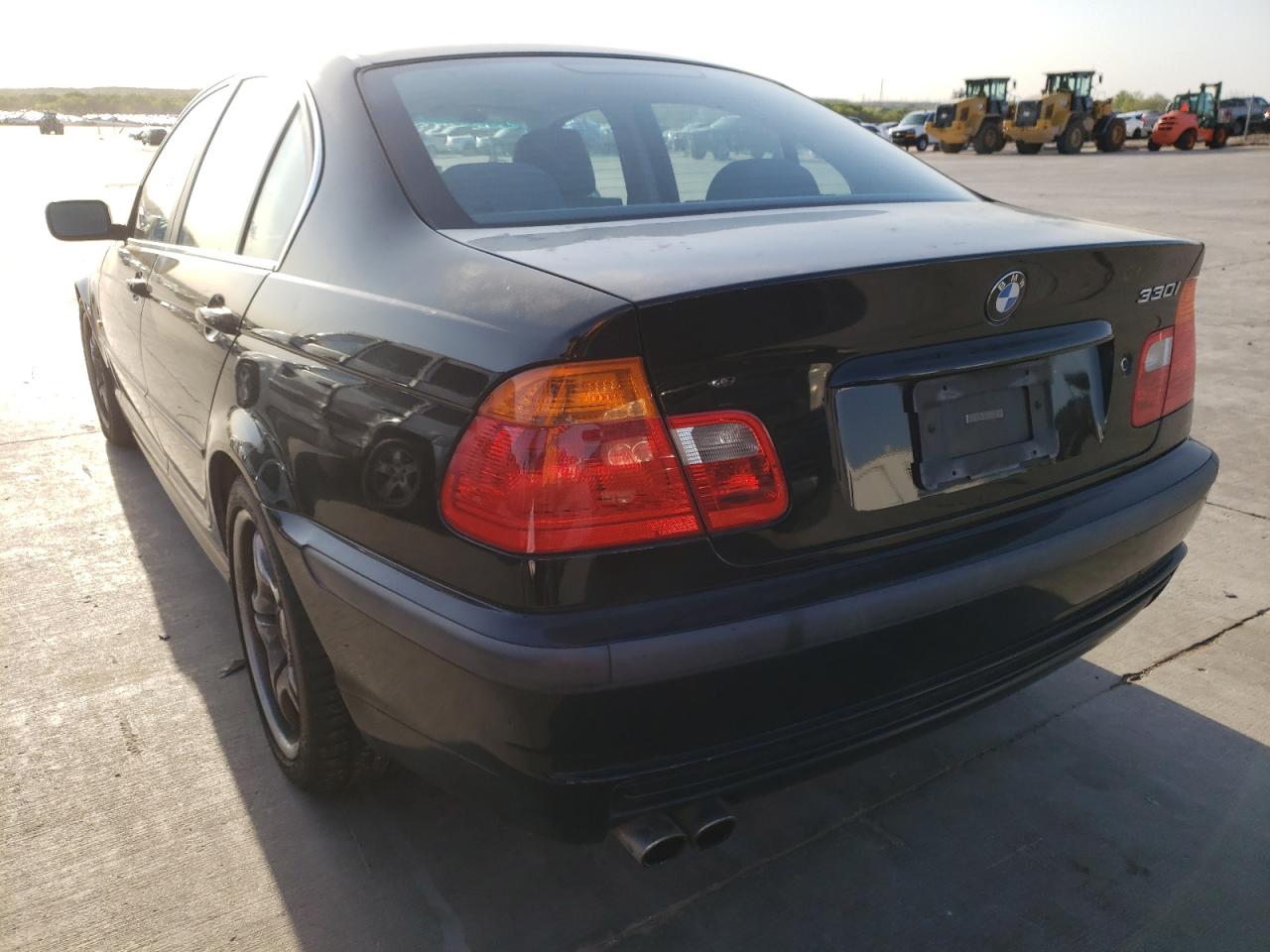 Photo 3 from auction – 2001 BMW 330 I with VIN WBAAV53471JS91834