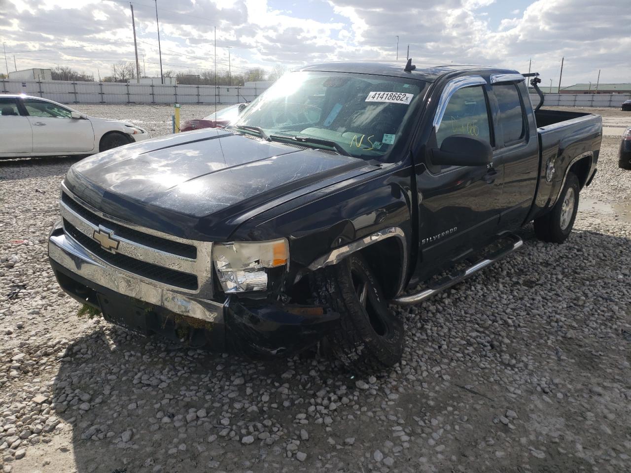 Photo 2 from auction – 2007 CHEVROLET SILVRK1500 with VIN 2GCEC19C971728673