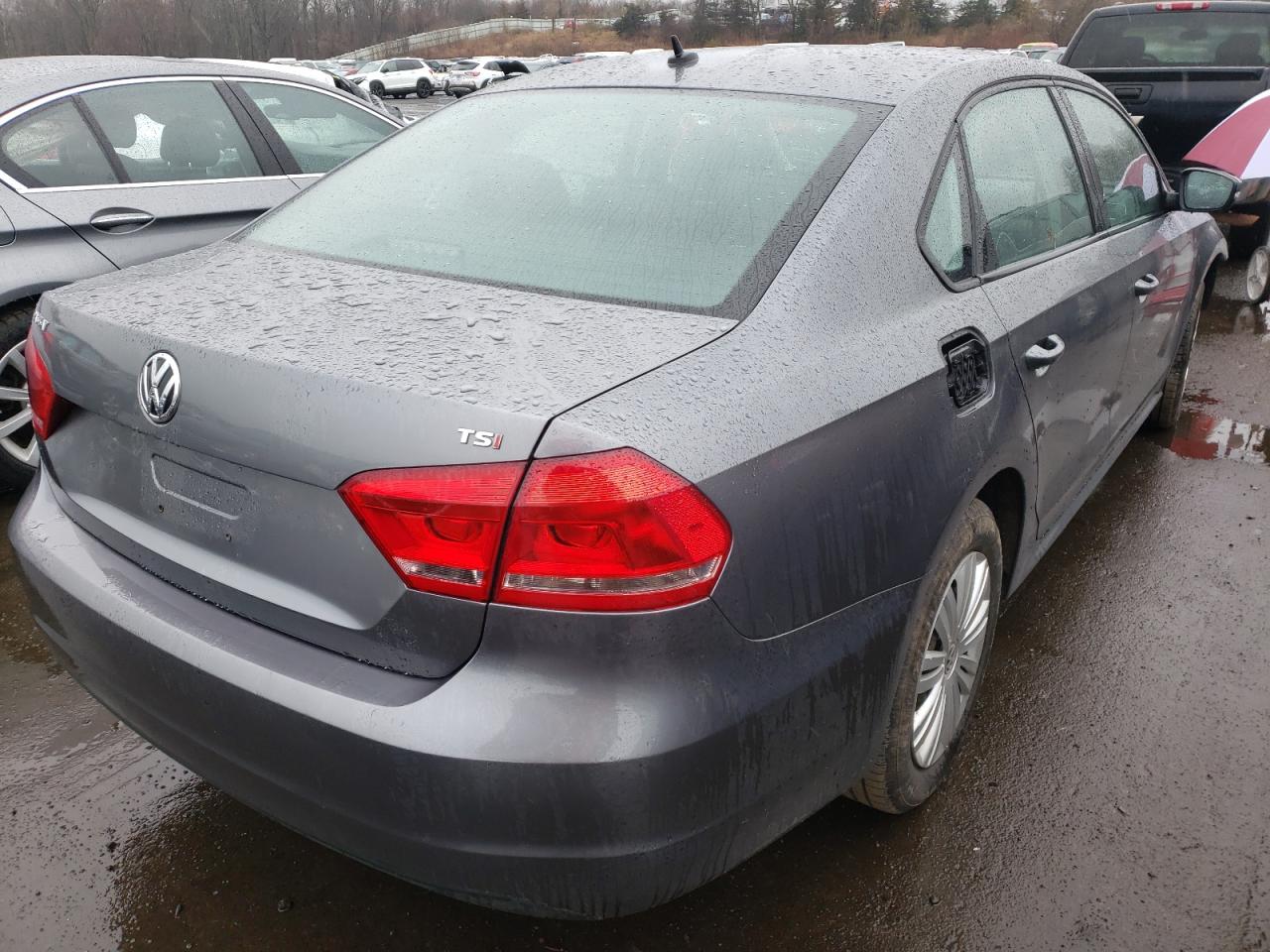 Photo 4 from auction – 2014 VOLKSWAGEN PASSAT S with VIN 1VWAT7A38EC120905