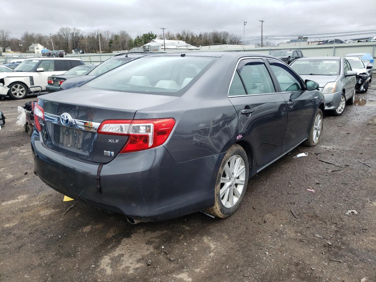 Photo 4 from auction – 2012 TOYOTA CAMRY HYBR with VIN 4T1BD1FK2CU034641