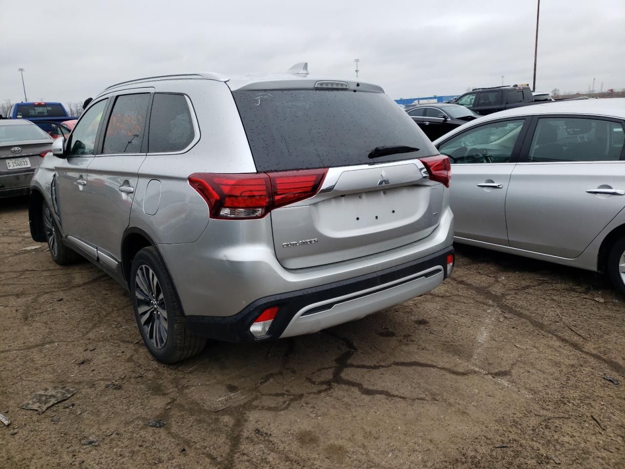 Photo 3 from auction – 2020 MITSUBISHI OUTLANDER with VIN JA4AD3A38LJ001201