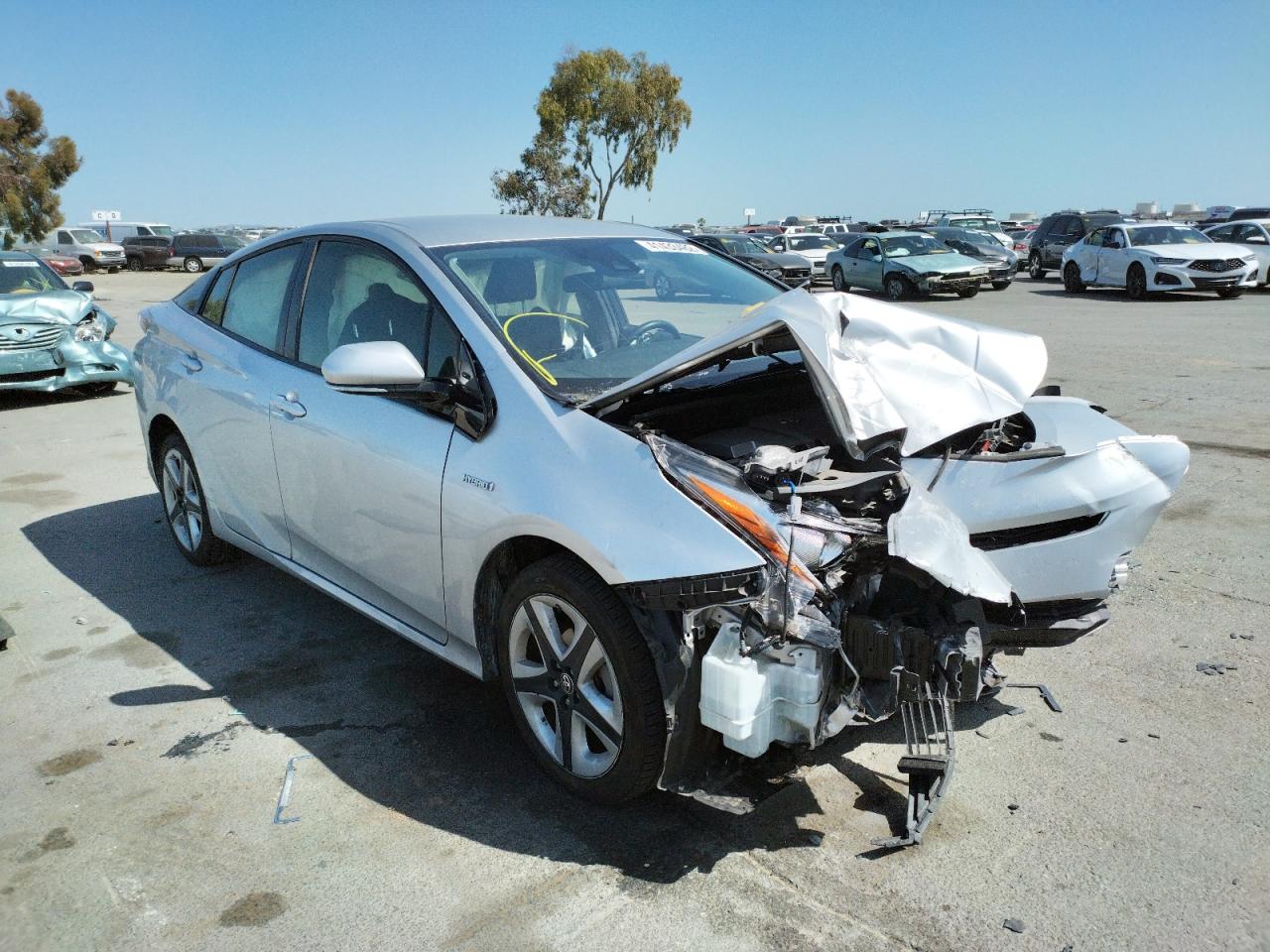 TOYOTA PRIUS 2016 with VIN JTDKARFU3G3519492 - Photo from auction