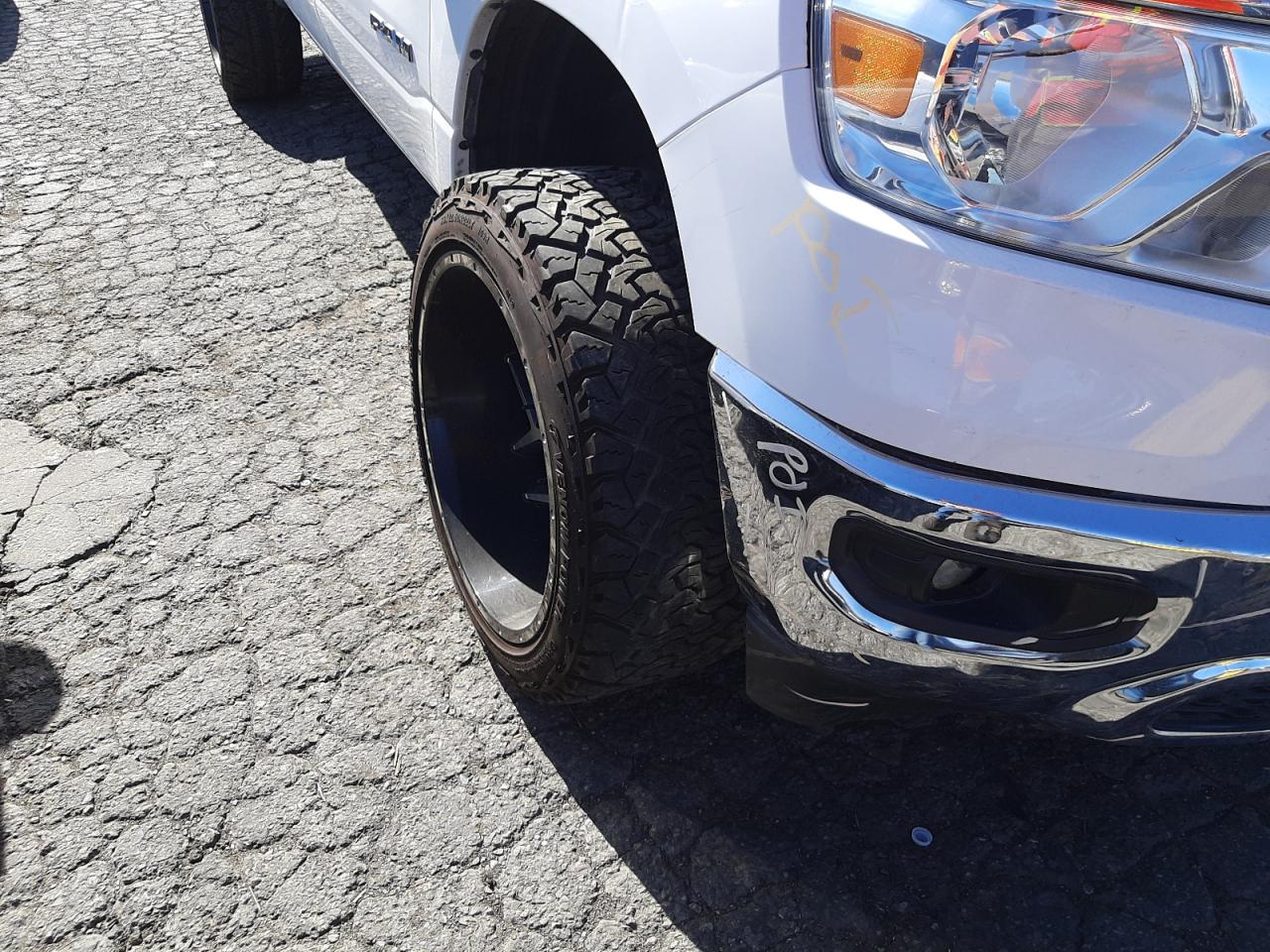 Photo 9 from auction – 2021 RAM 1500 BIG H with VIN 1C6RREFT8MN502766
