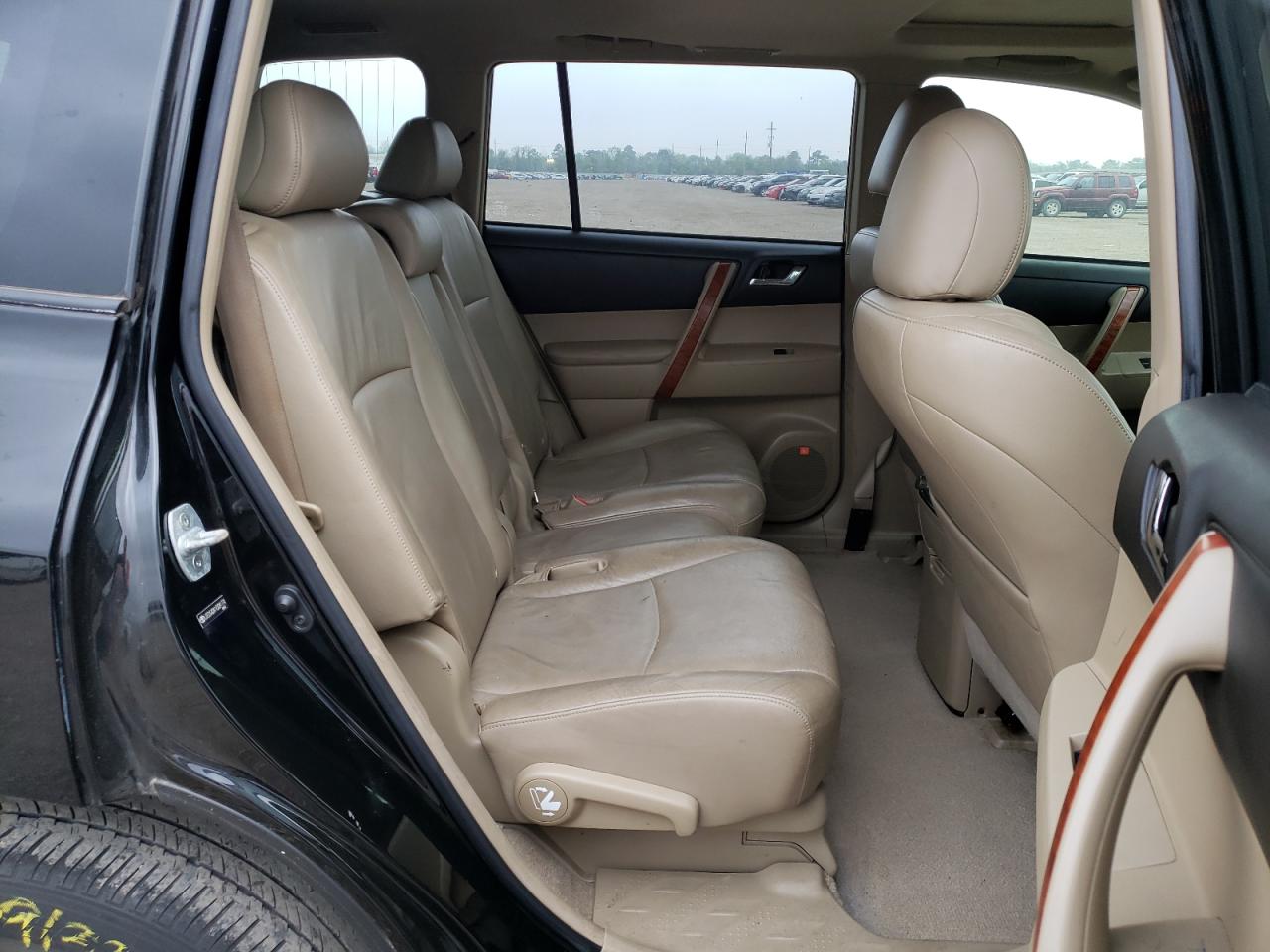 Photo 6 from auction – 2009 TOYOTA HIGHLANDER with VIN JTEDS42A192081774