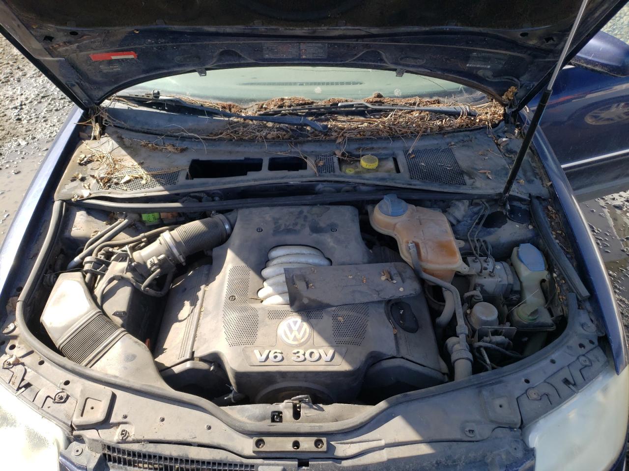 Photo 7 from auction – 2002 VOLKSWAGEN PASSAT GLX with VIN WVWRH63BX2P172787