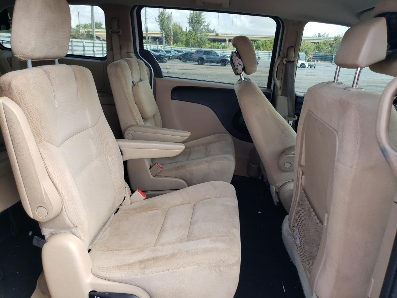 Photo 6 from auction – 2014 DODGE GRAND CARA with VIN 2C4RDGCG7ER390332