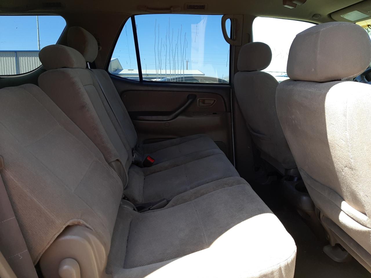 Photo 6 from auction – 2001 TOYOTA SEQUOIA SR with VIN 5TDBT44A71S046286