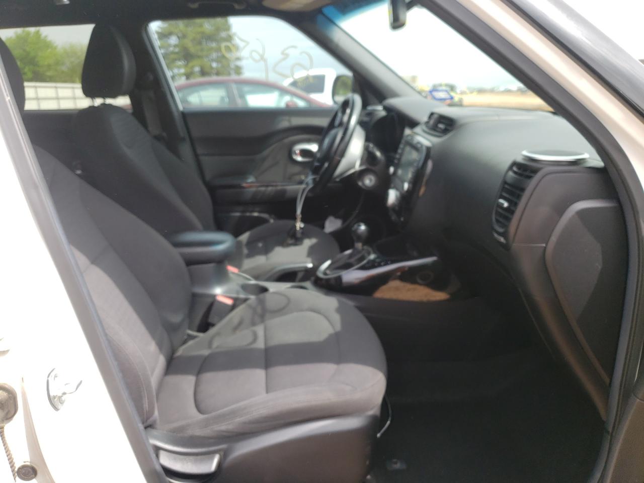 Photo 5 from auction – 2015 KIA SOUL ! with VIN KNDJX3A59F7189324