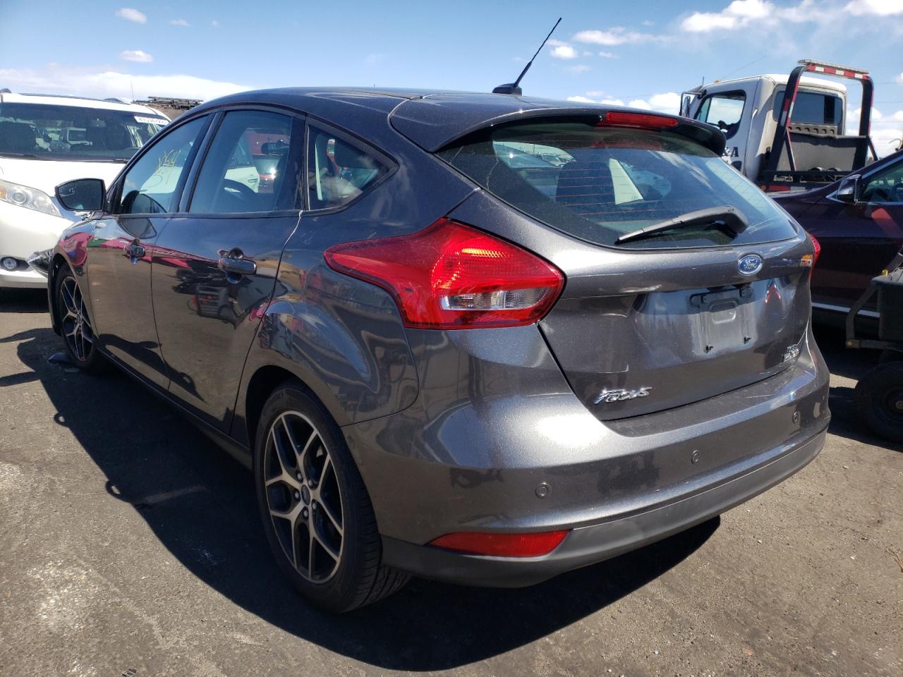 Photo 3 from auction – 2018 FORD FOCUS SEL with VIN 1FADP3M29JL310289