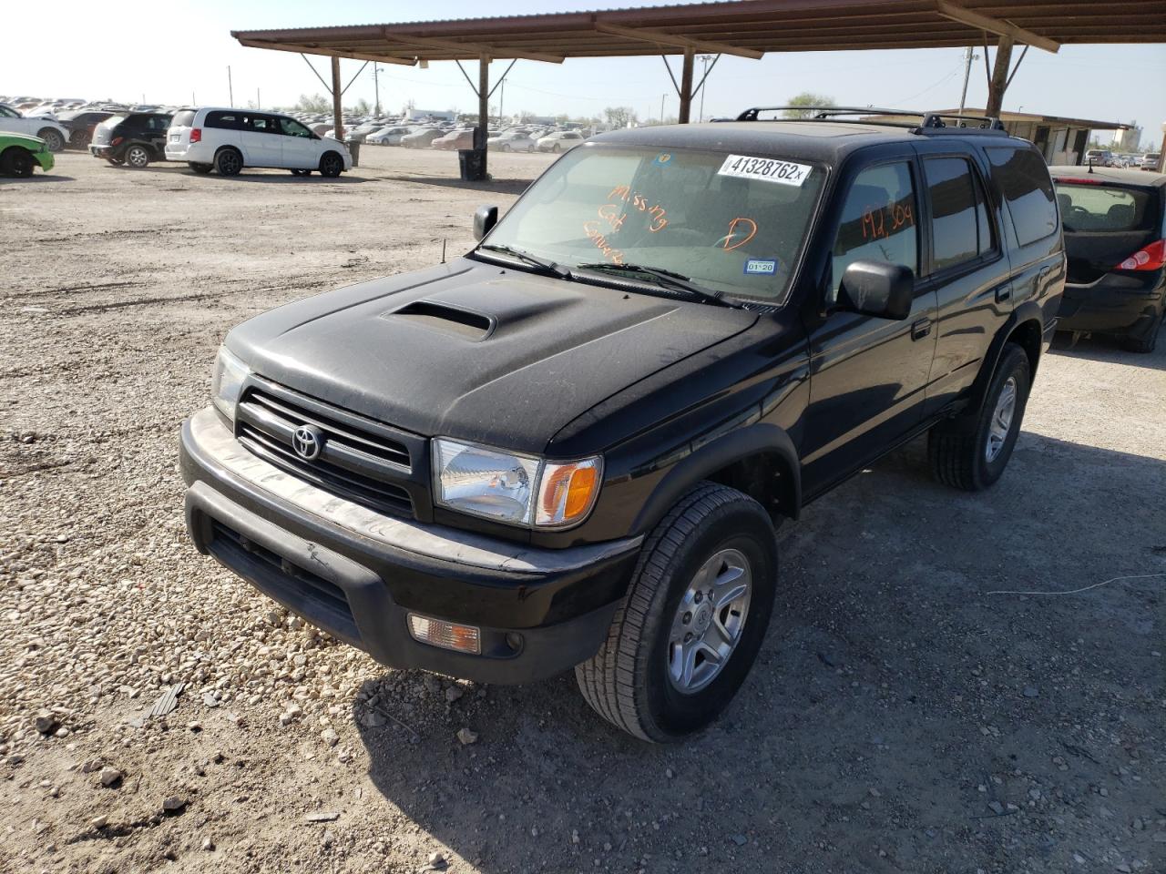 Photo 2 from auction – 1999 TOYOTA 4RUNNER SR with VIN JT3GN86R6X0097725