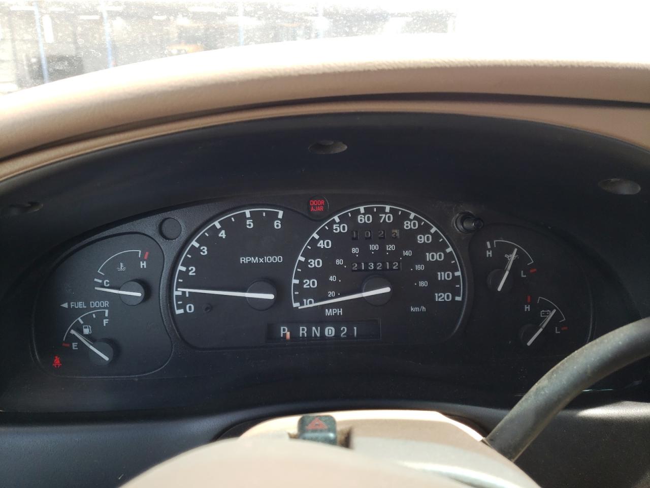 Photo 8 from auction – 2000 FORD EXPLORER E with VIN 1FMZU74E7YZA55879