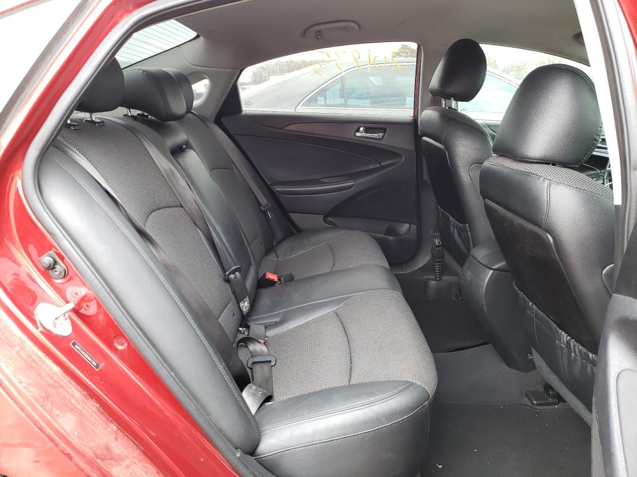 Photo 6 from auction – 2013 HYUNDAI SONATA SE with VIN 5NPEC4AC8DH647364