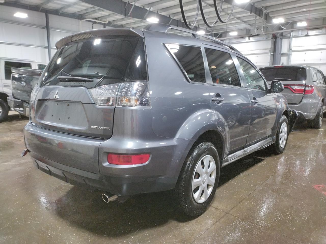 Photo 4 from auction – 2012 MITSUBISHI OUTLANDER with VIN JA4AS2AWXCU007168