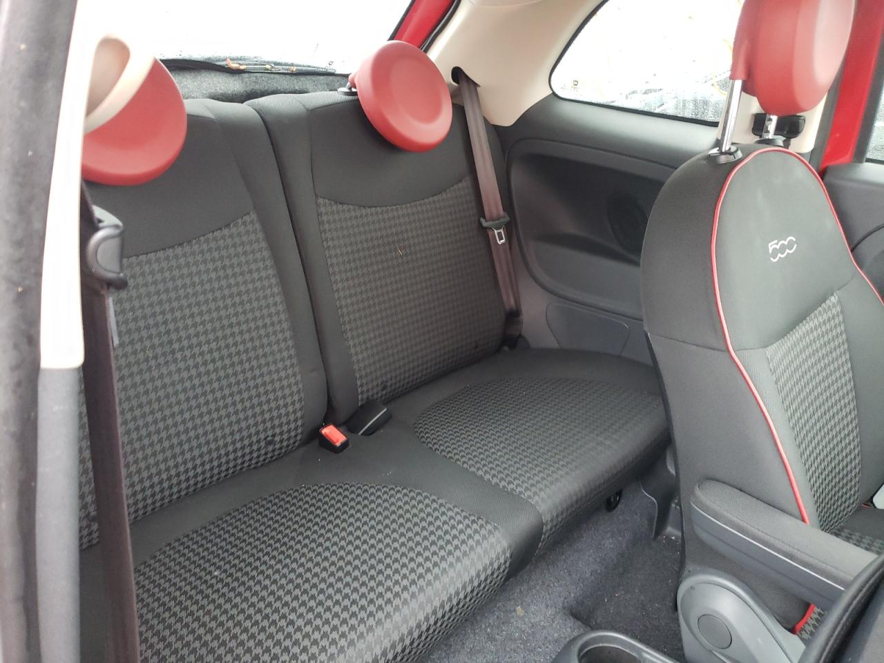 Photo 6 from auction – 2017 FIAT 500 POP with VIN 3C3CFFKR6HT586345