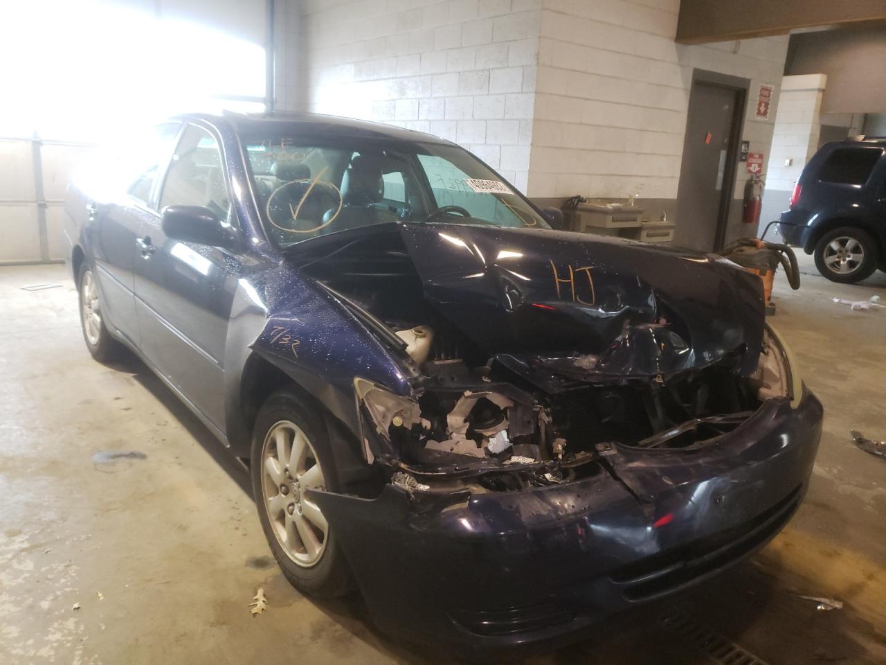 TOYOTA CAMRY LE 2002 with VIN 4T1BF30K12U528776 - Photo from auction