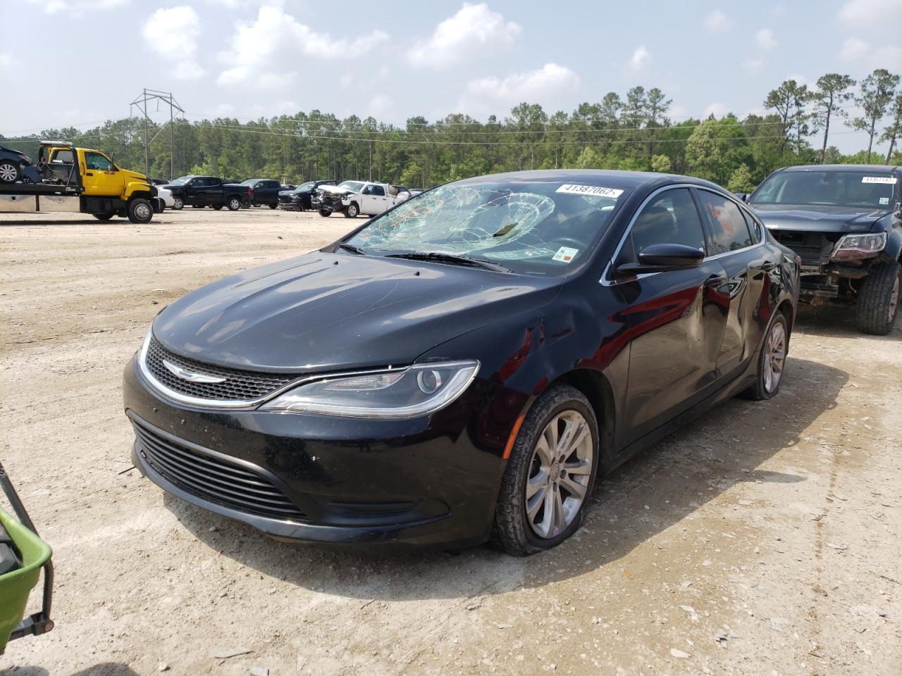 Photo 2 from auction – 2016 CHRYSLER 200 LX with VIN 1C3CCCFB0GN182329