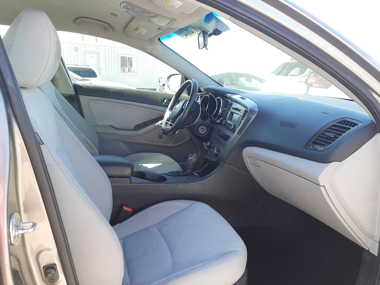 Photo 5 from auction – 2013 KIA OPTIMA LX with VIN 5XXGM4A72DG146104