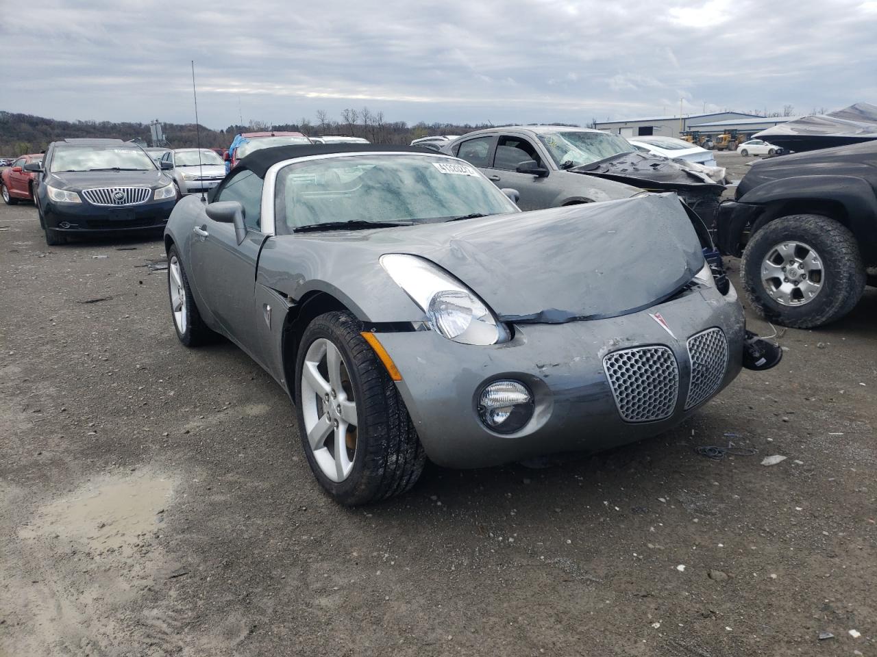 PONTIAC SOLSTICE 2006 with VIN 1G2MB35B56Y115103 - Photo from auction