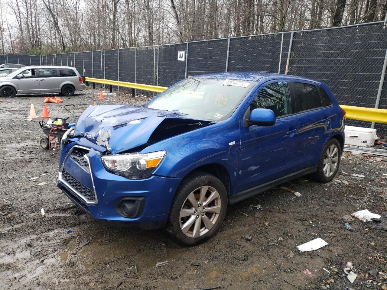 Photo 2 from auction – 2015 MITSUBISHI OUTLANDER with VIN 4A4AR3AU7FE011157