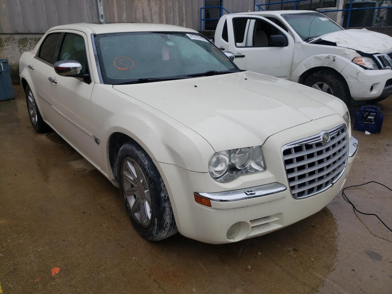 CHRYSLER 300C 2005 with VIN 2C3AA63H35H593835 - Photo from auction