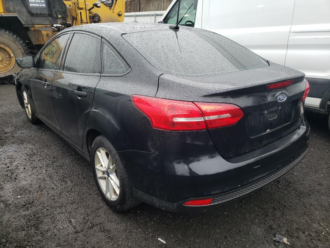 Photo 3 from auction – 2018 FORD FOCUS SE with VIN 1FADP3F21JL315113